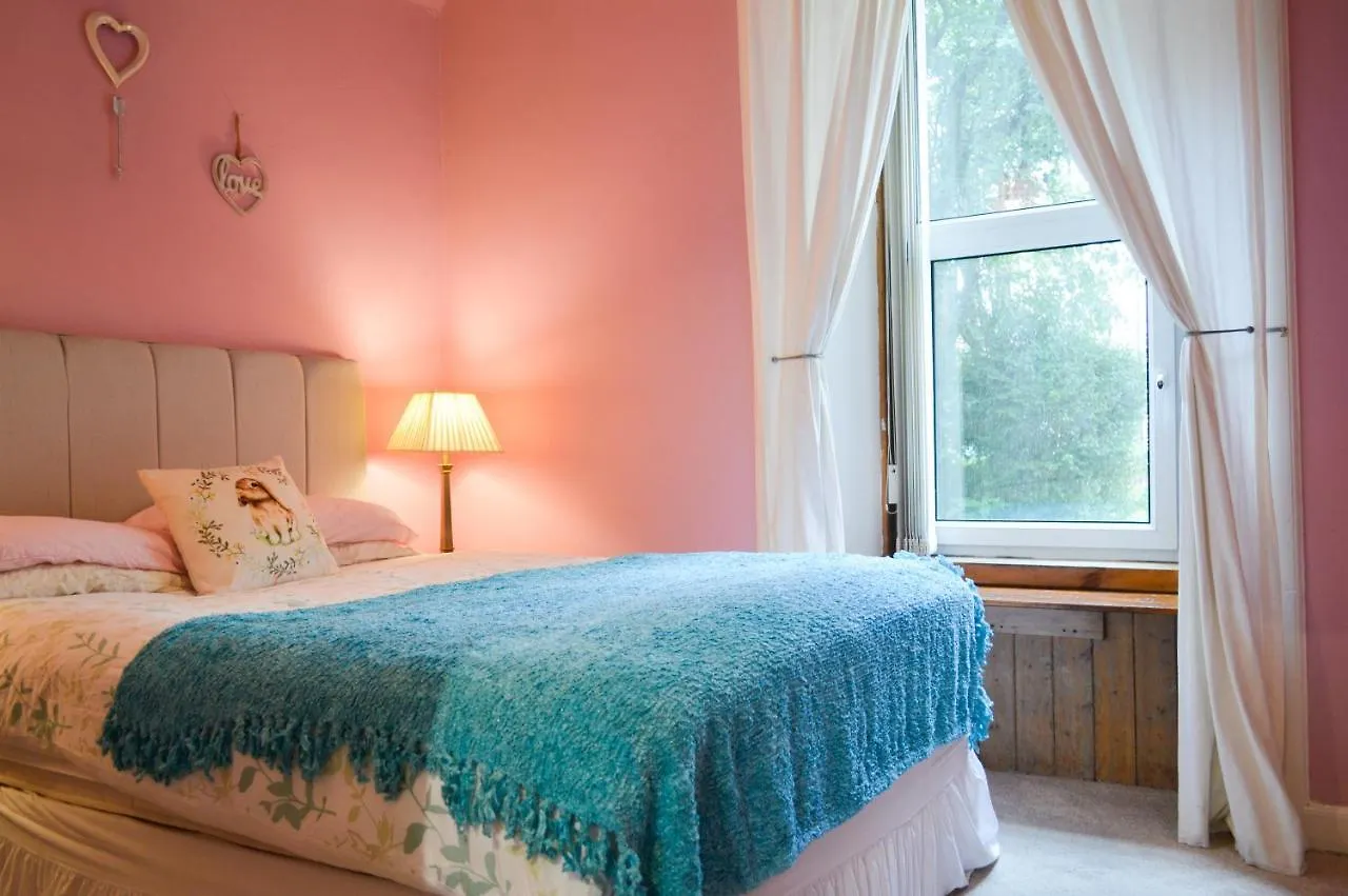Apartment Roseburn Hotel Edinburgh United Kingdom